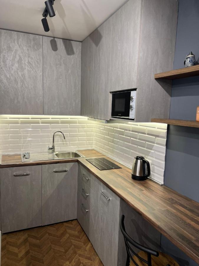 Florent'S Superb Studio, Free Parking & Garden!! Tirana Zewnętrze zdjęcie